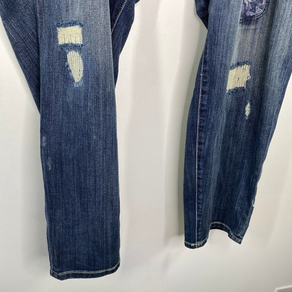 Torrid Premium Boyfriend Distressed Dark Wash Jeans Women's Size 26 Regular 26R - Picture 4 of 12
